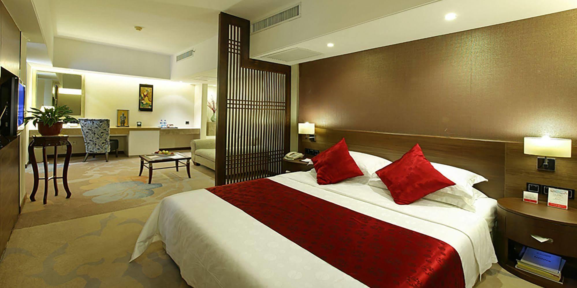 Ramada Hotel Xiamen Exteriör bild